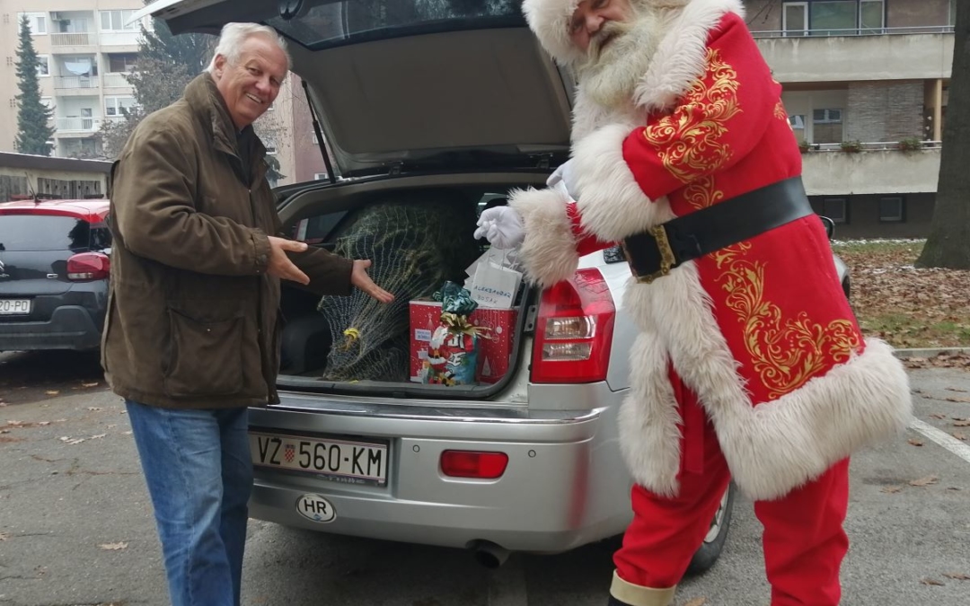 Božićni darovi za dvije obitelji